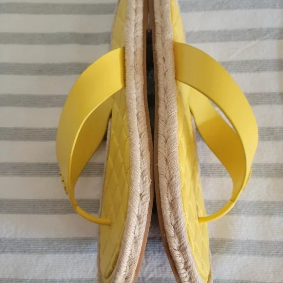 Tory Burch NIB Quilted Espadrille Thong Sandals - Picture 9 of 14